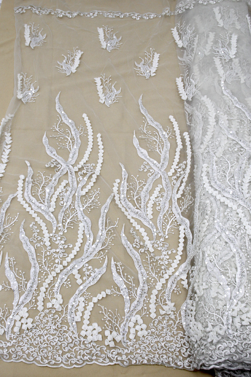 Tissus de robe florale de tissu de dentelle 3d perlé beige crème