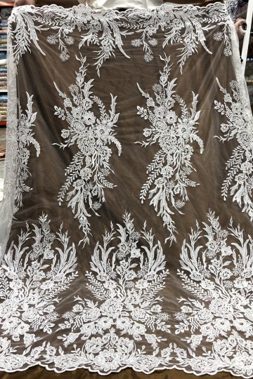 Tecido de renda off-white para casamento de noiva bordado em tecido de renda com miçangas